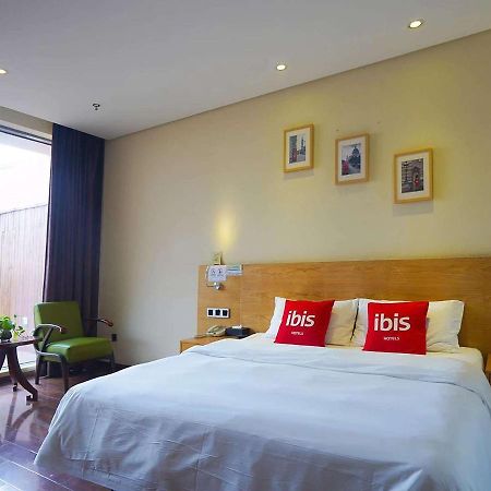 Hotel Ibis Chuzhou 1912 Exterior foto